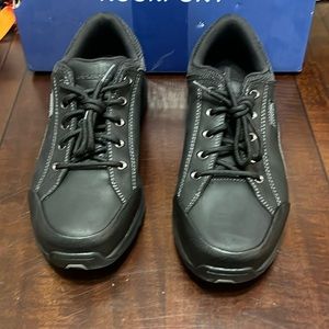 Rockport black leather walking shoes Chranson V74121 sz 11 W men’s NIB sneakers